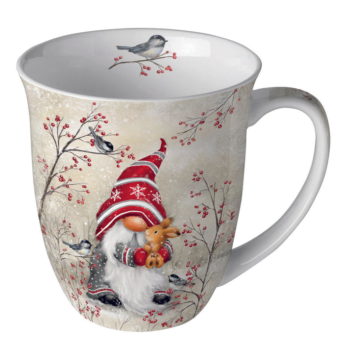 Erleben Sie eine zauberhafte winterliche Atmosphäre mit der Tasse "Dwarf hug". Diese schöne Motiv mit dem Wichtel ist der perfekte Beginn der Winterzeit.&nbsp;